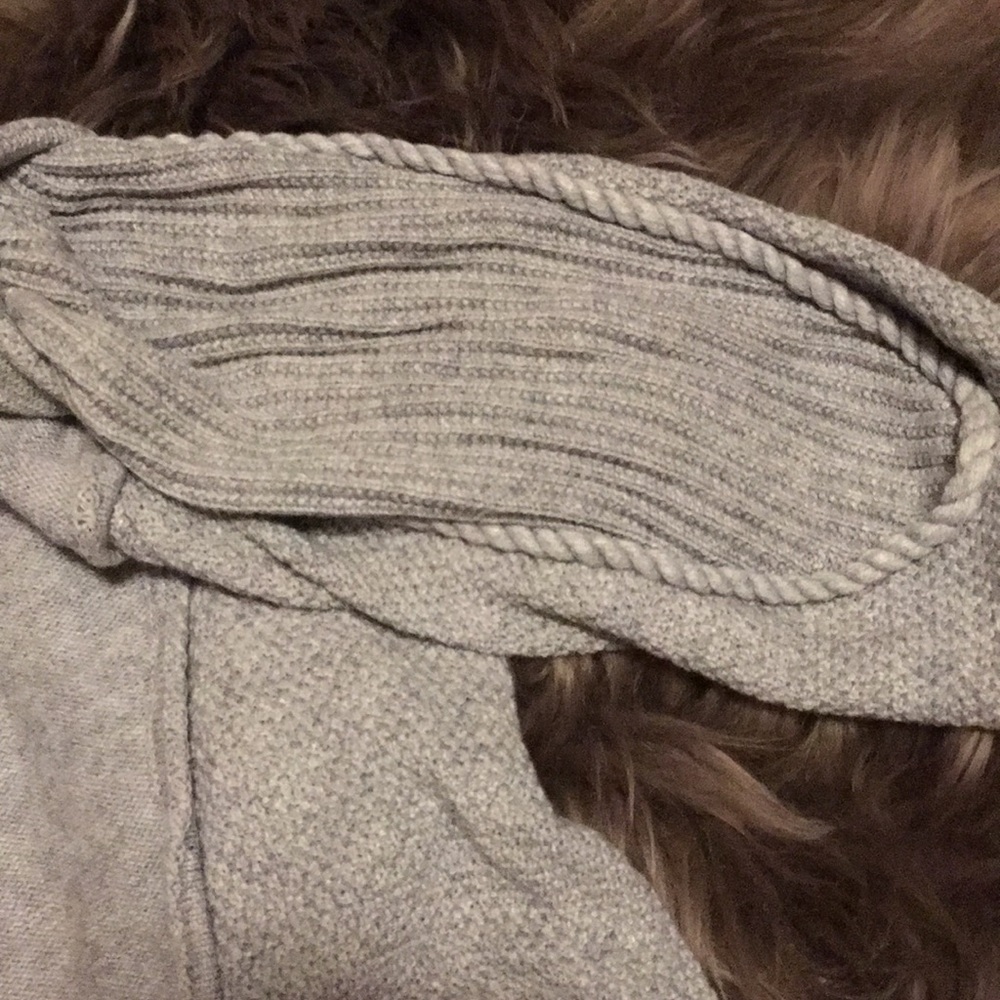 Sweater - Picture 3 of 4